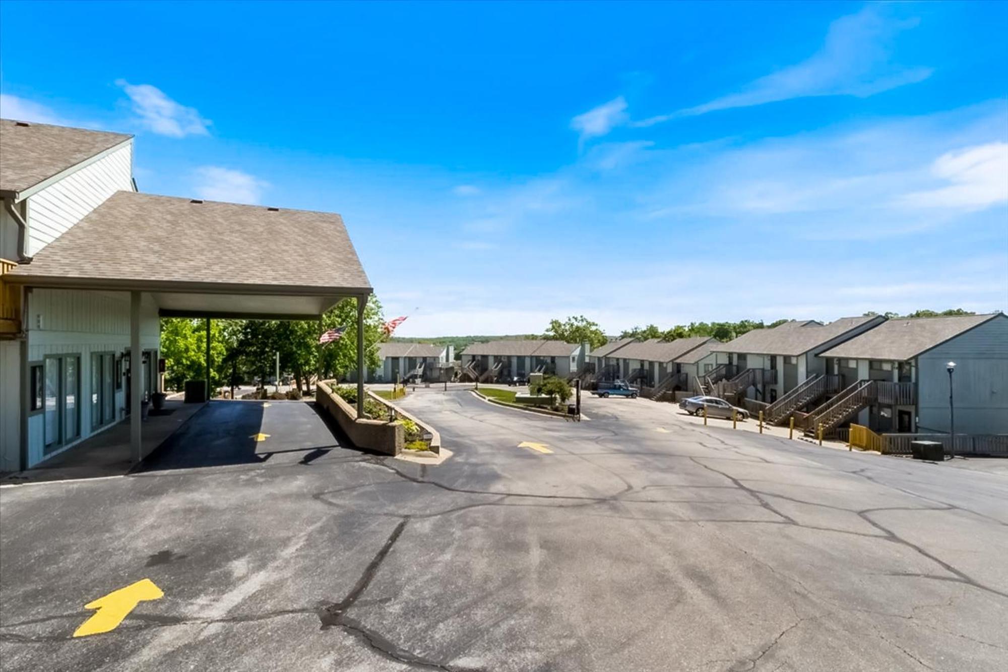 Full Moon Condo Lake Ozark Bagian luar foto